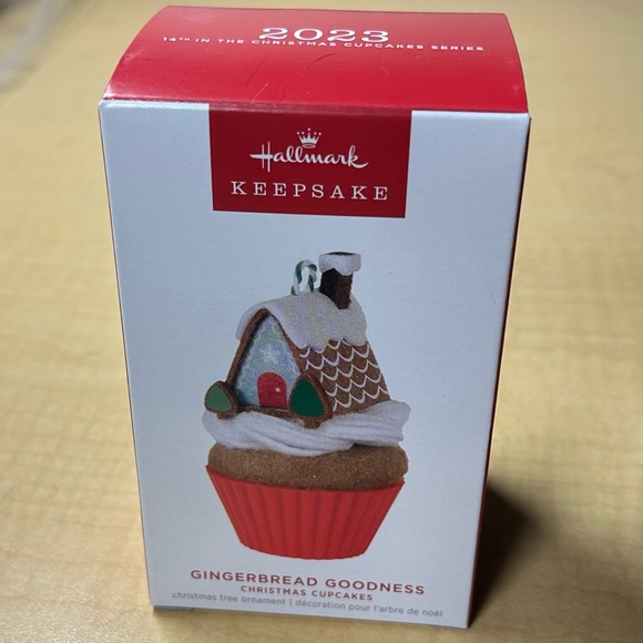 Hallmark Ornament 2023 Gingerbread Goodness Christmas Cupcakes 14th 14 in Series - Picture 1 of 4